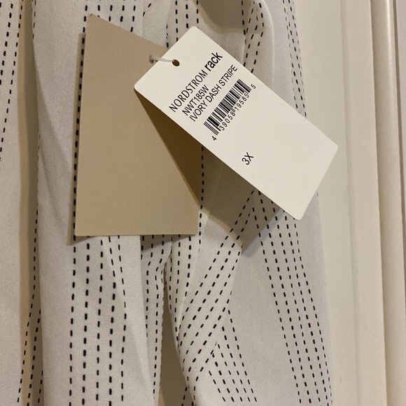 Ivory blouse - Picture 4 of 4